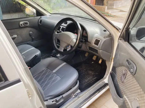 suzuki-cultus-limited-edition-2016-big-7