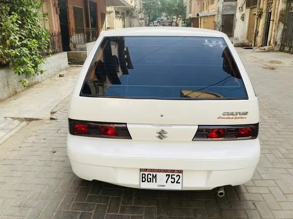 suzuki-cultus-limited-edition-2016-big-5
