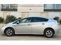 toyota-prius-alpha-g-small-12