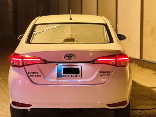 toyota-yaris-2021