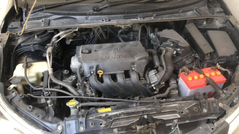 toyota-corolla-altis-x-manual-16-big-4