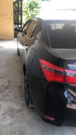toyota-corolla-altis-x-manual-16-big-9