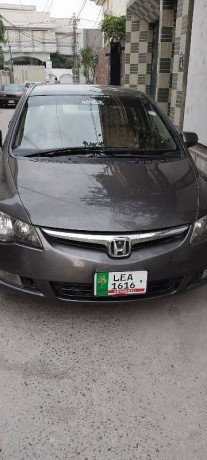 honda-civic-oriel-big-0