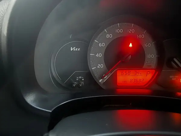 toyota-vitz-big-11