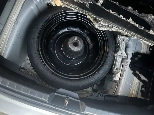 toyota-vitz-big-2