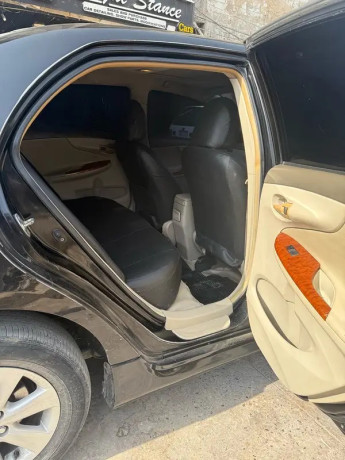 toyota-corolla-altis-2009-big-11