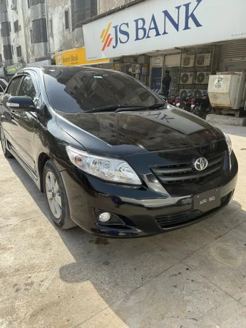 toyota-corolla-altis-2009-big-2