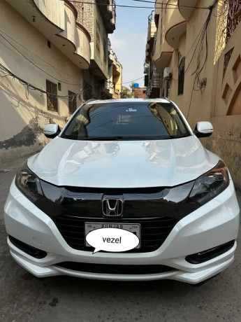 honda-vezel-2016-big-11