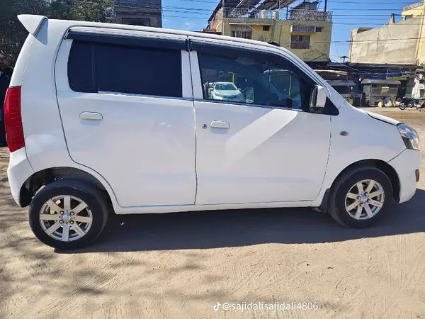suzuki-wagon-r-2017-big-7