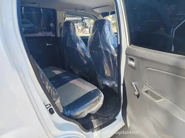 suzuki-wagon-r-2017-big-8