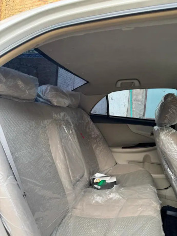 toyota-corolla-gli-2014-big-6