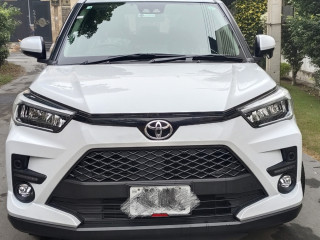 toyota-raiz