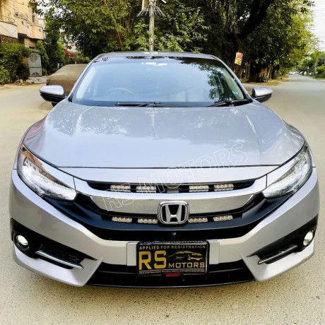honda-civic-oriel-18-2020-big-0