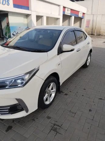 toyota-corolla-gli-2017-big-4