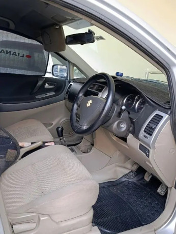suzuki-liana-2006-big-2