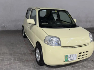 daihatsu-esse-2008