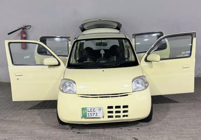 daihatsu-esse-2008-big-1