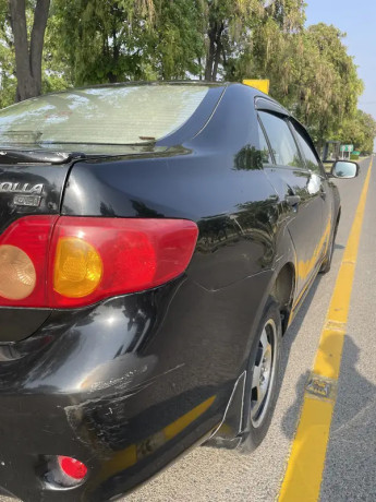 toyota-corolla-gli-13-vvti-2010-model-big-5
