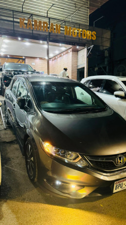 honda-jade-hybrid-big-2