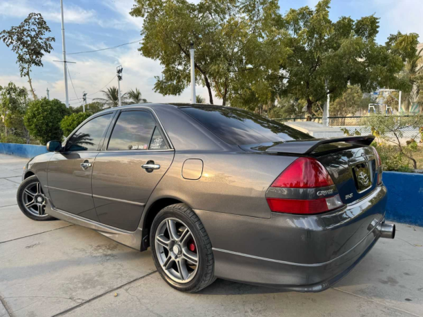 toyota-mark-ii-grande-25-big-4