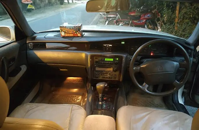 toyota-diesel-crown-all-original-dha-big-2