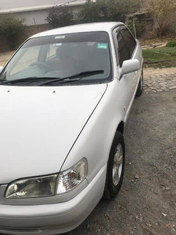 toyota-corolla-2-big-0
