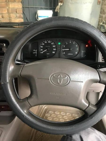 toyota-corolla-2-big-4