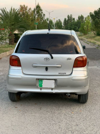 toyota-vitz-f-10-big-4