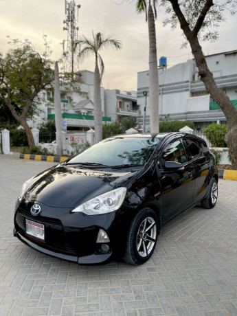 toyota-aqua-s-push-big-1