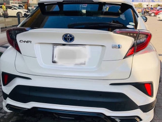 toyota-c-hr-g-led