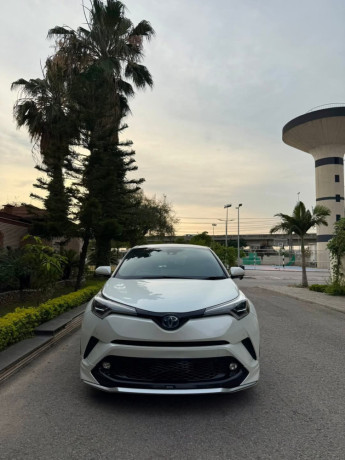 toyota-c-hr-12-turbo-big-0