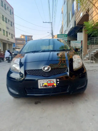 toyota-vitz-2010-big-8
