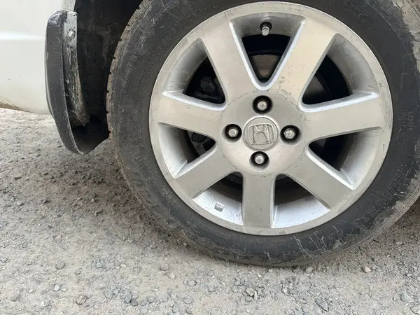 new-car-like-new-alloy-rims-honda-civic-2006-big-4