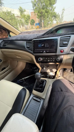 honda-civic-rebirth-ivtec-2013-manual-transmission-big-4
