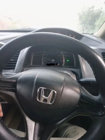 honda-civic-vti-oriel-2009-big-2