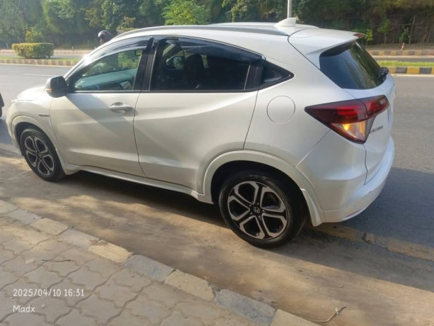honda-hr-v-vti-big-2