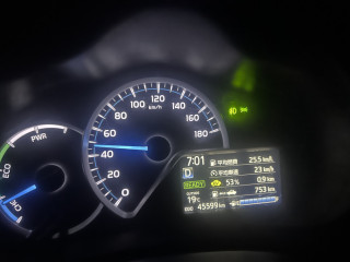 toyota-vitz-hybrid