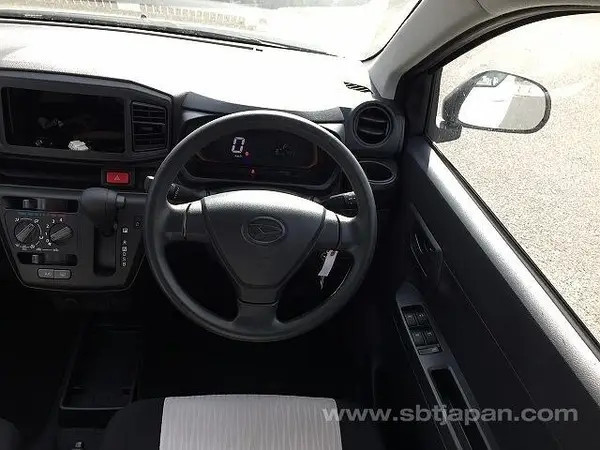 daihatsu-mira-es-manufactured-oct-2022-big-4