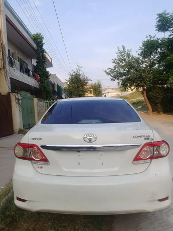 toyota-corolla-gli-13-vvti-2013-big-0