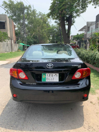 toyota-corolla-altis-x-manual-16-big-6