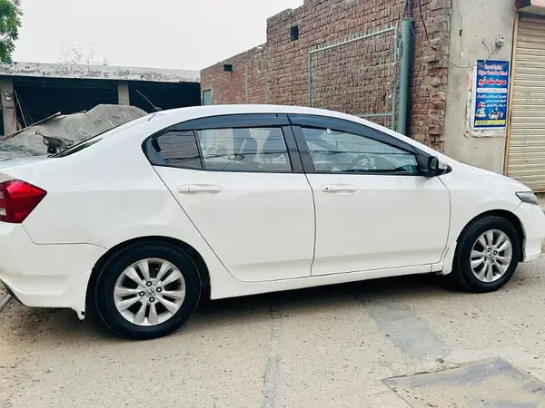 honda-city-aspire-model-2014-big-2
