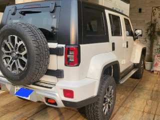 baic-bj40-plus-honorable-edition