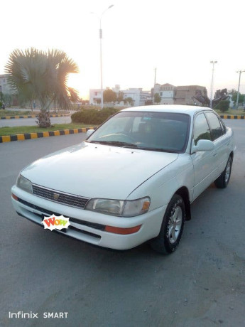 toyota-corolla-big-0