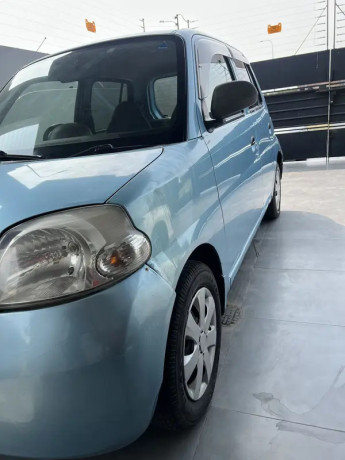 daihatsu-esse-big-0