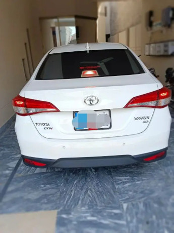 toyota-yaris-gli-13-cvt-i-big-3
