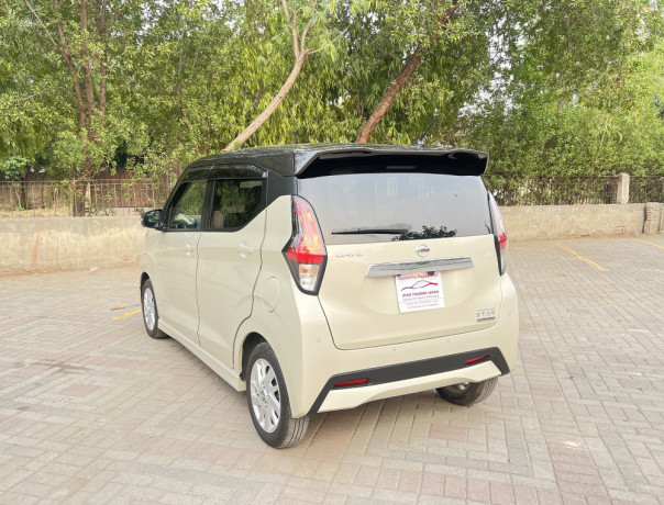 nissan-dayz-highway-star-2023-model-fresh-import-2025-big-6