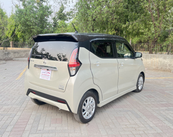 nissan-dayz-highway-star-2023-model-fresh-import-2025-big-4