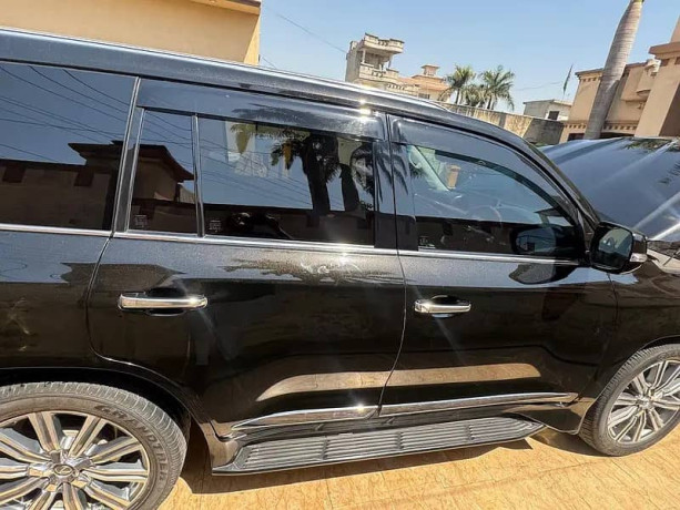 lexus-lx-series-lx570-2016-big-2