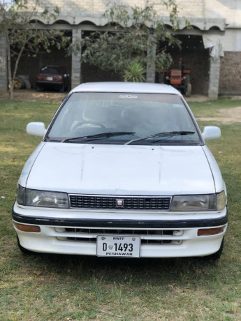 toyota-corolla-altis-x-manual-16-big-0