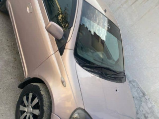 toyota-vitz-f-10